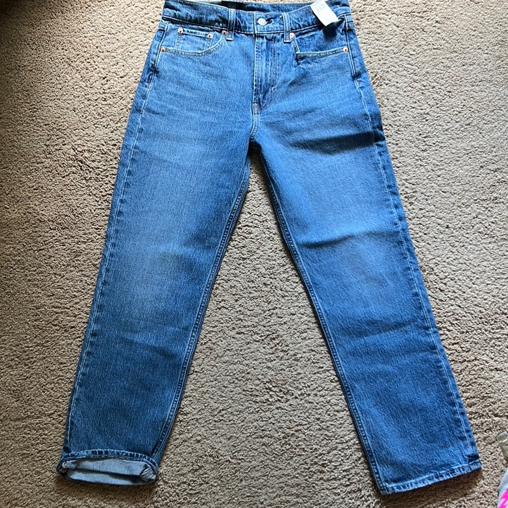 NWT - Gap Sky High Straight Women's Jeans (28 / 6p)
